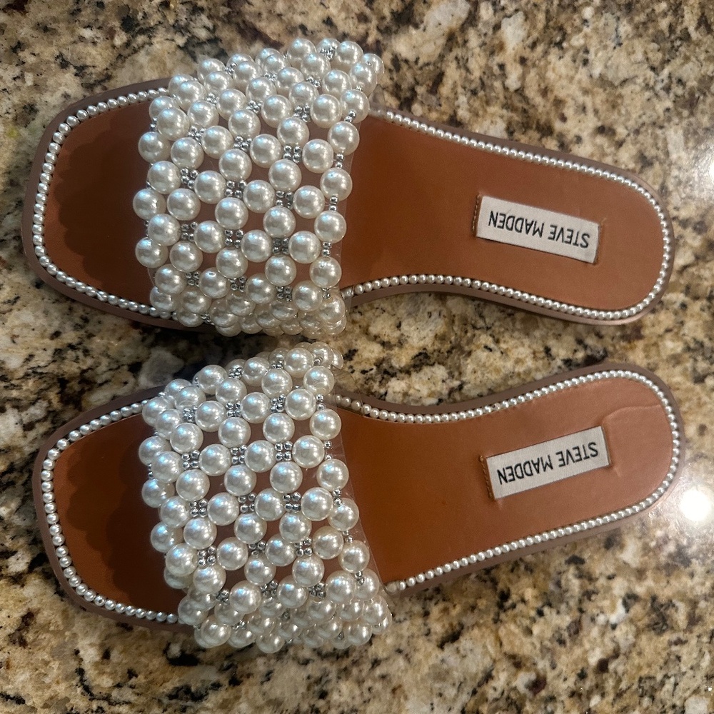 Steve Madden Flat